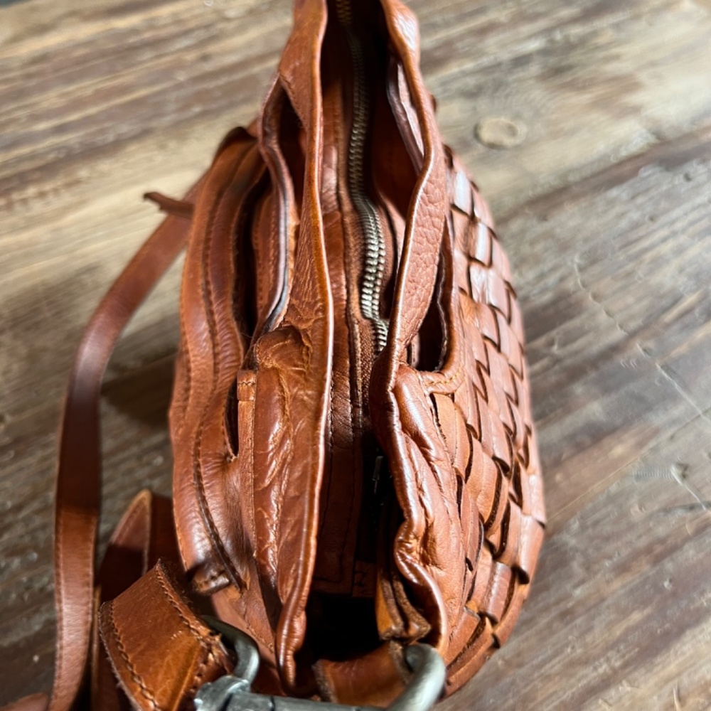LATICO WEAVER RUSTIC LEATHER CROSSBODY CONVERTIBLE - Picture 5 of 16